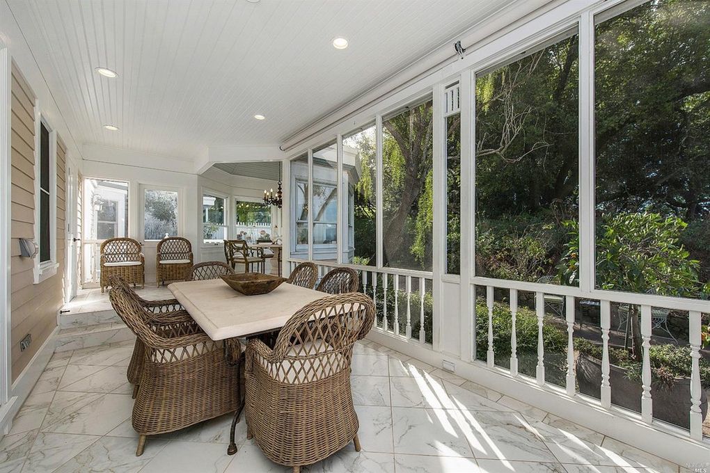 1089 Green Valley Road